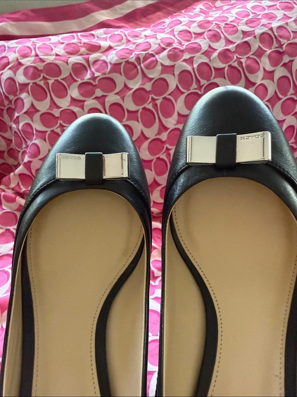Beautiful  COACH Black Leather wedge shoes with Silver Bow Accent